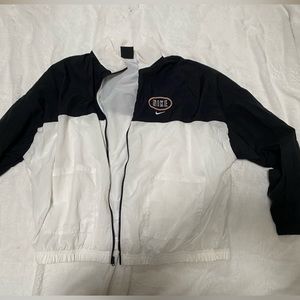 nike windbreaker jacket